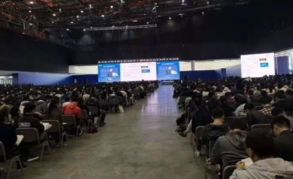 在全国电化学大会上黄金城董事长刘艳开分享：探索出新能源、新材料、新储能的突围之路